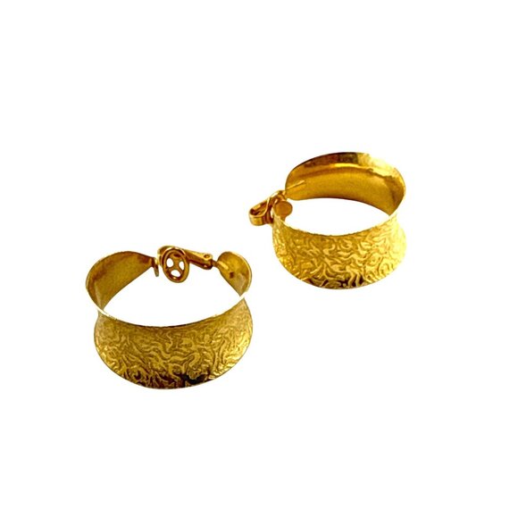 Vintage Textured Gold Tone Wide Hoop Clip-On Earrings Bold Statement Jewelry - Picture 3 of 9
